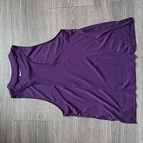 Nike Dri-Fit tank/muscle tee, purple, size  medium - Picture 3 of 3